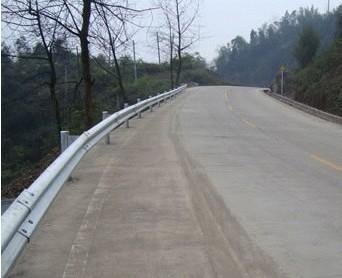 高速公路护栏